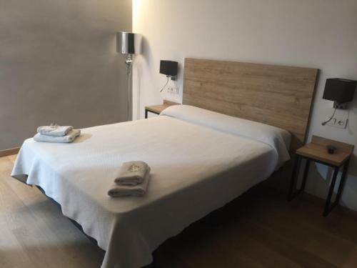 Almazcara Bed & Breakfast | Hostal los Rosales