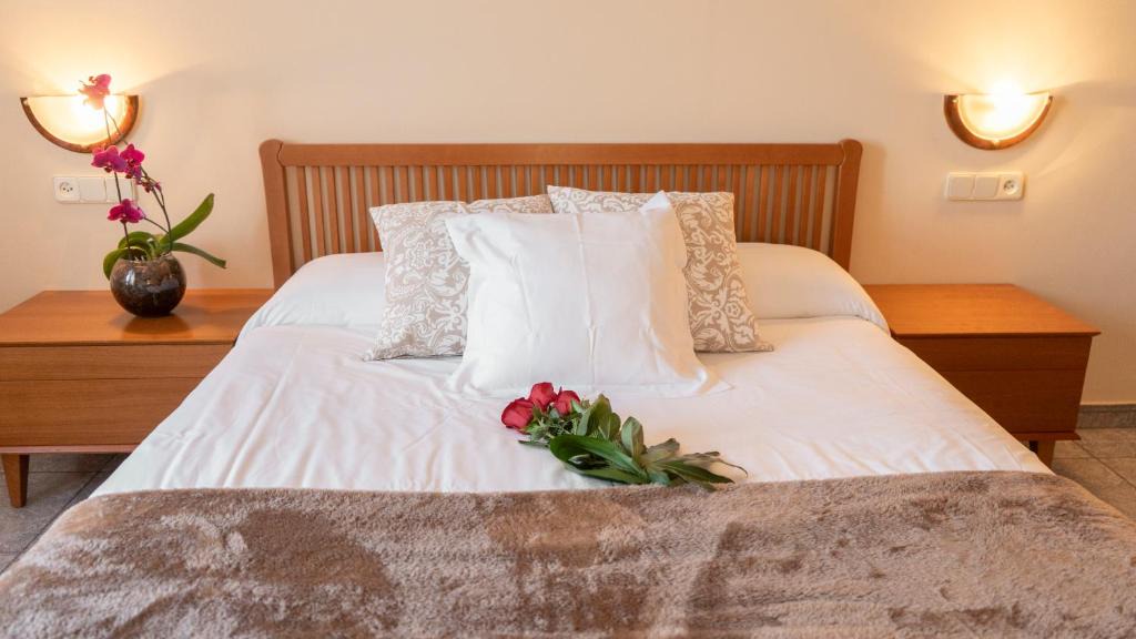 Montseny House | Hostal Montserrat