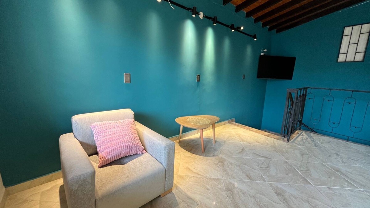 Villa Hermosa House | Hostal Pacifico Encanto, Your home in Medellin!