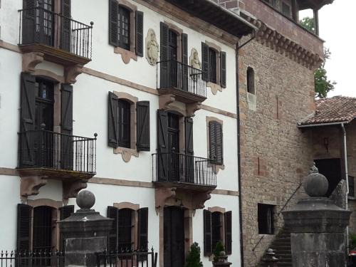Irurita House | Hostal Palacio Jaureguia