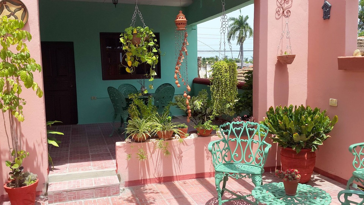 Casilda House | Hostal Restaurante La Rosa