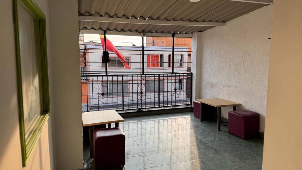 Engativa House | Hostel Bogota TU Sitio - Hospedaje Cerca A EL Terminal DE Transporte