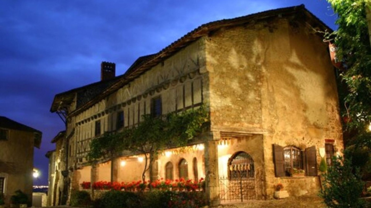Perouges Hotel | Hostellerie de Pérouges
