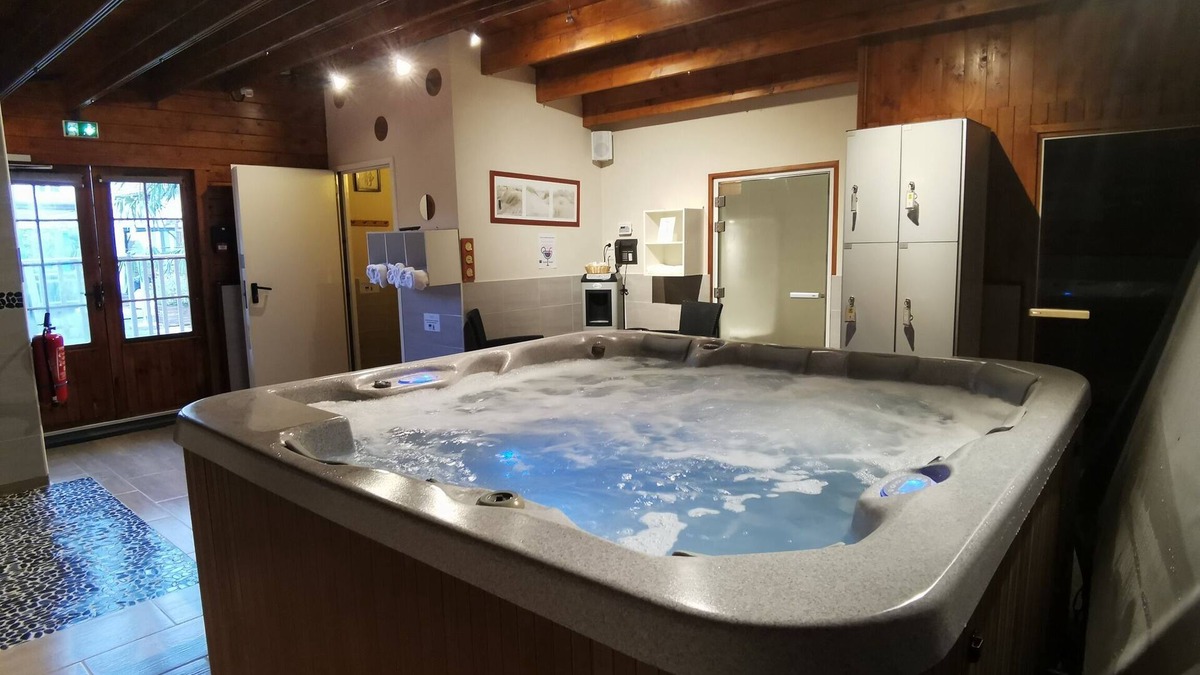 Montmarault Hotel | Hostellerie du Centrotel et Spa