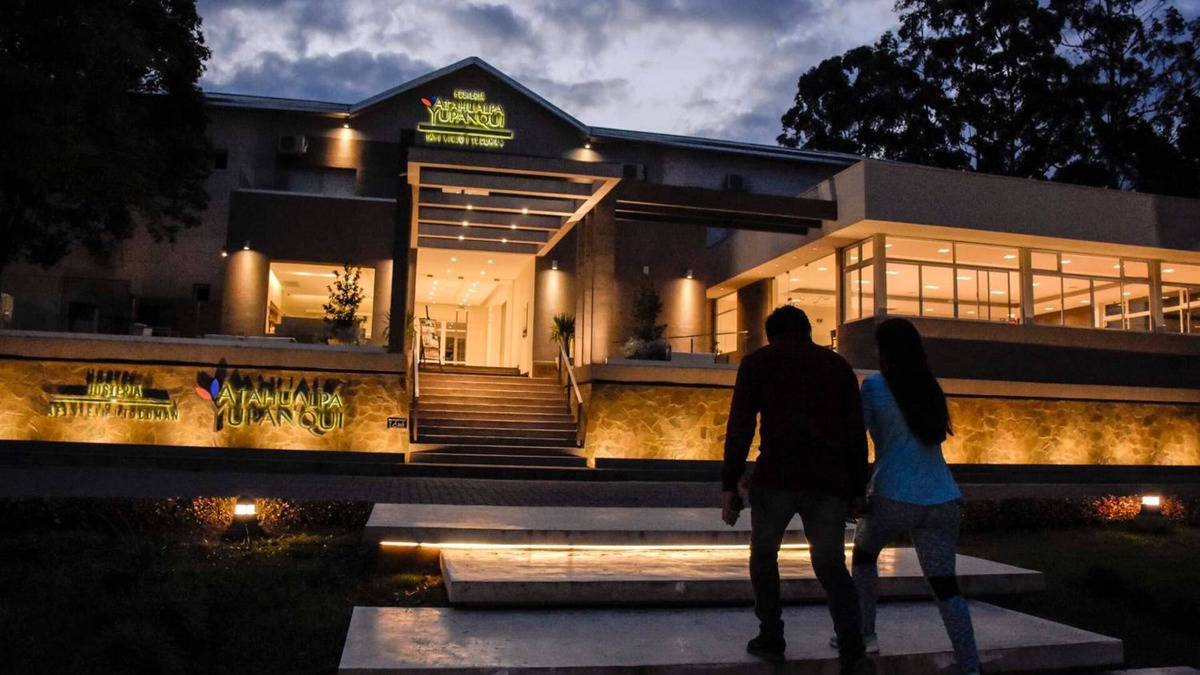 Tafi Viejo Hotel | Hosteria Atahualpa Yupanqui