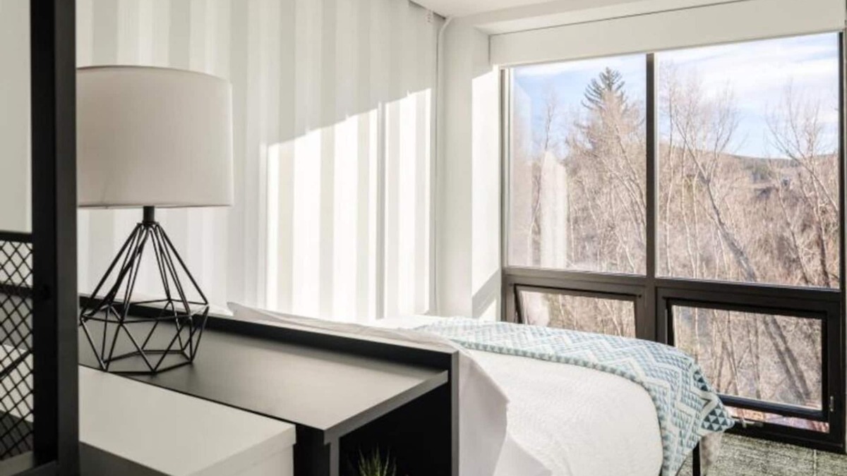Beaver Valley Hotel | Hot Tub & Adventure Awaits | Dine, Hike & Recharge in the Rockies