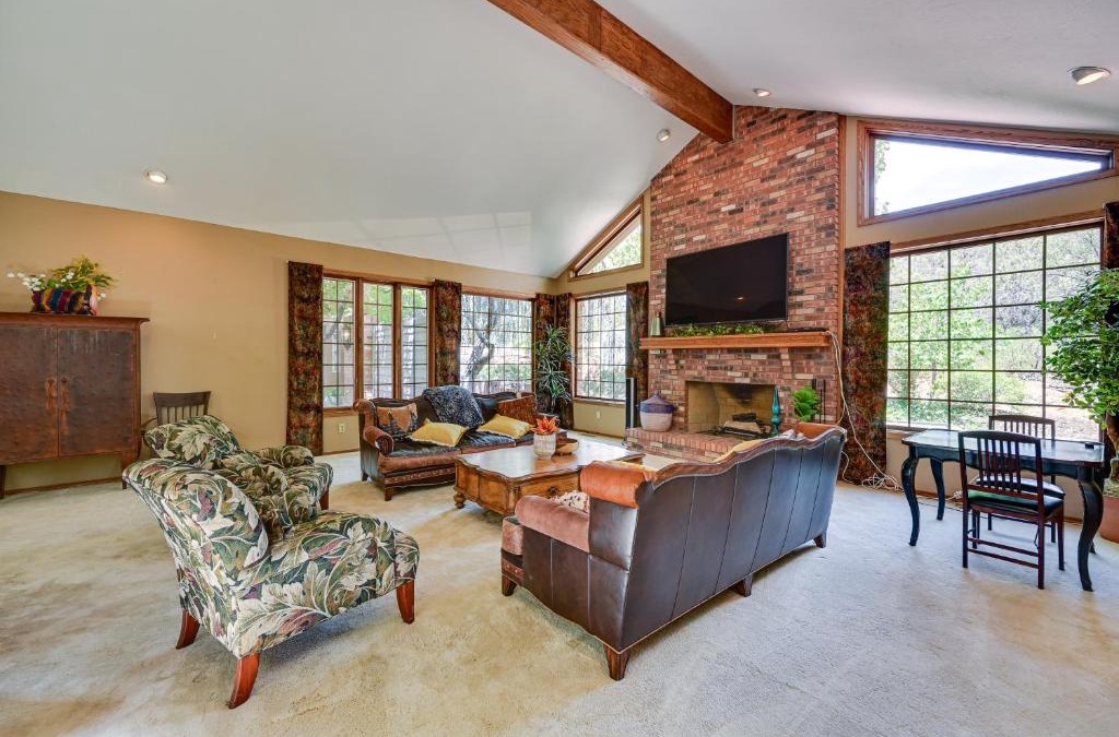 Payson House | Hot Tub and Games Spacious Golf Retreat in Payson