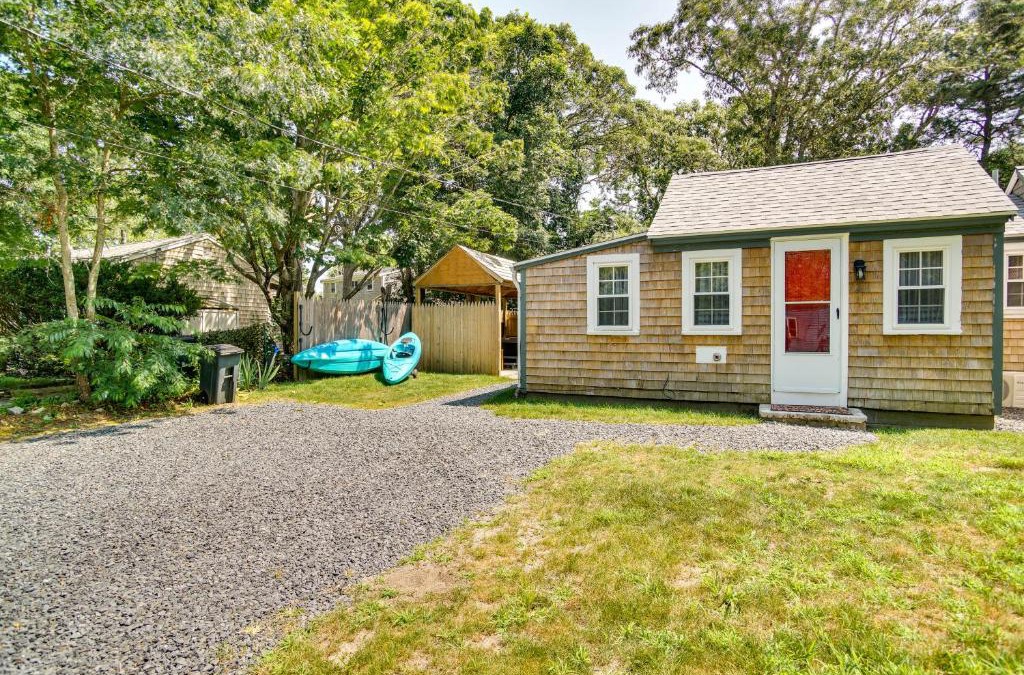 South Yarmouth House | Hot Tub and Kayaks Dog-Friendly House in Yarmouth