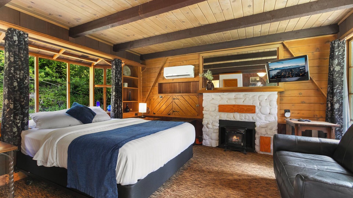 Union Cabin | Hot Tub Cabin #1