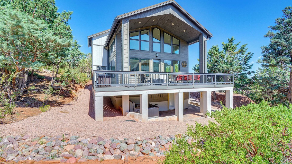 Pine Cabin | Hot Tub + Deck: Mtn-View Pine Getaway!