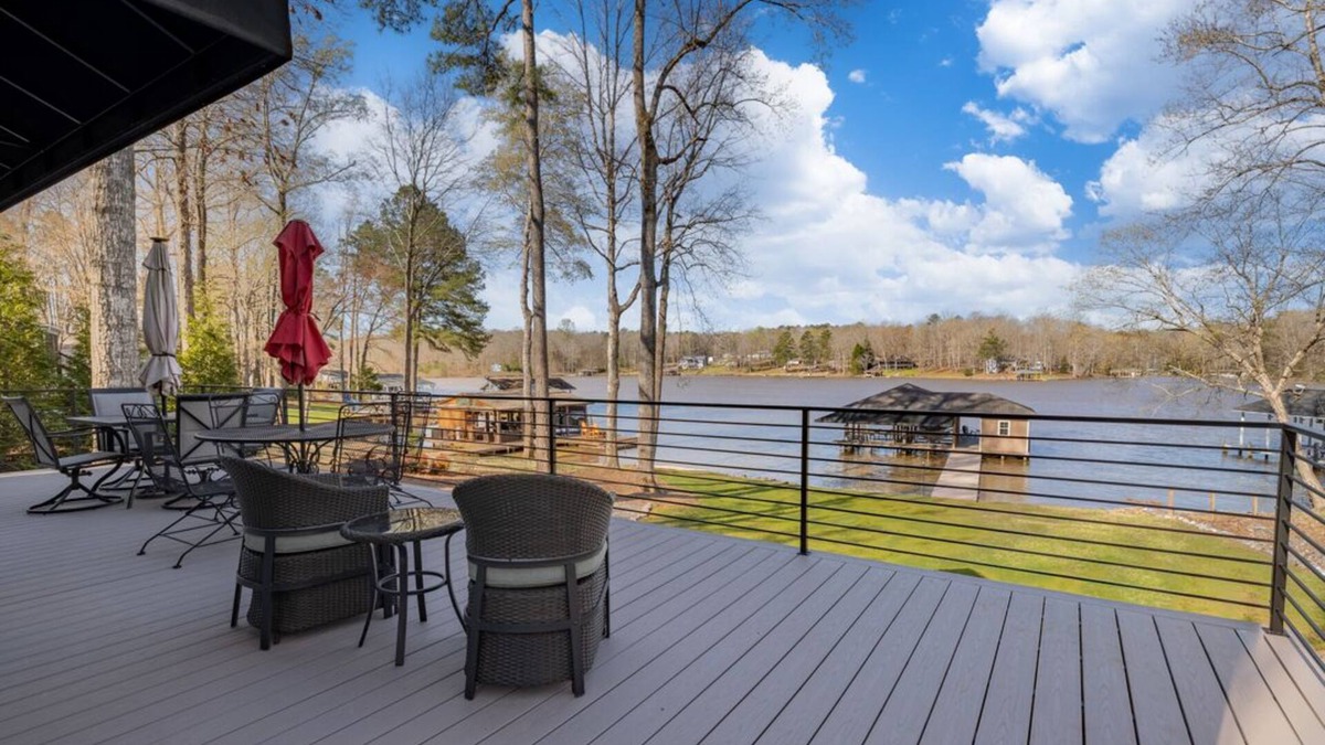 Macon House | Hot Tub, Dock, Large Deck, Firepit, Tiki bar