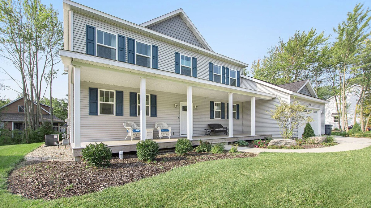 Miami Park House | Hot tub, EV friendly, main floor primary suite with plenty of space.