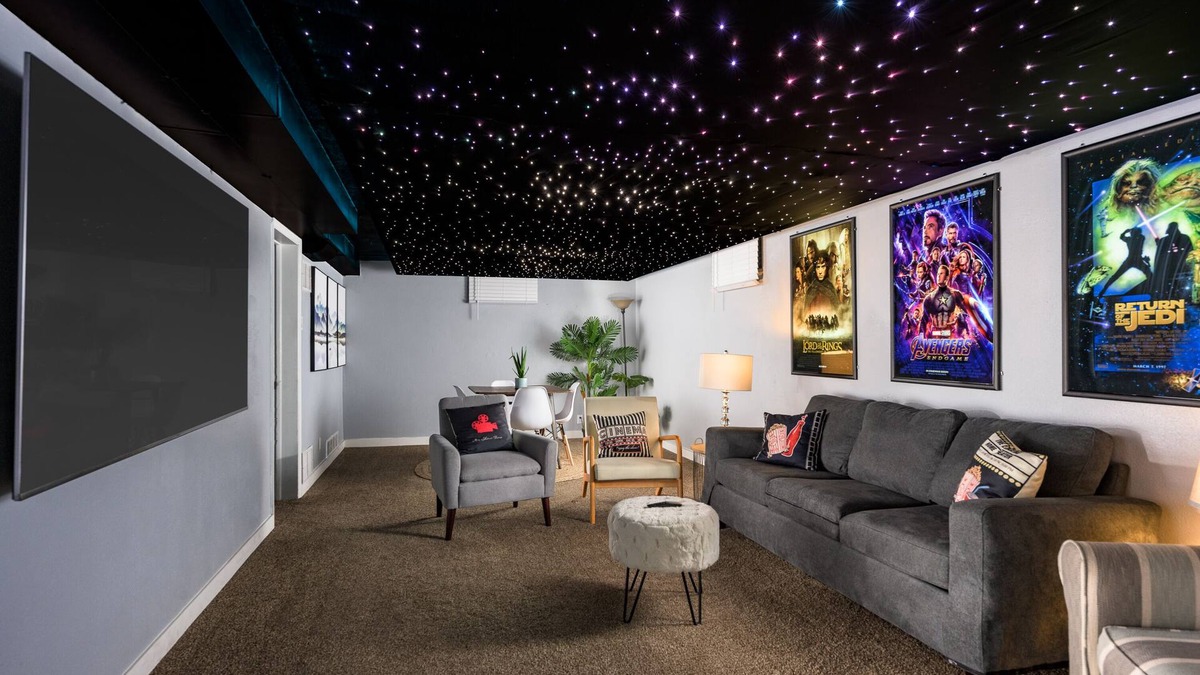 Arvada Plaza Area House | Hot Tub Fire Pit Grill, Movie House for 12!