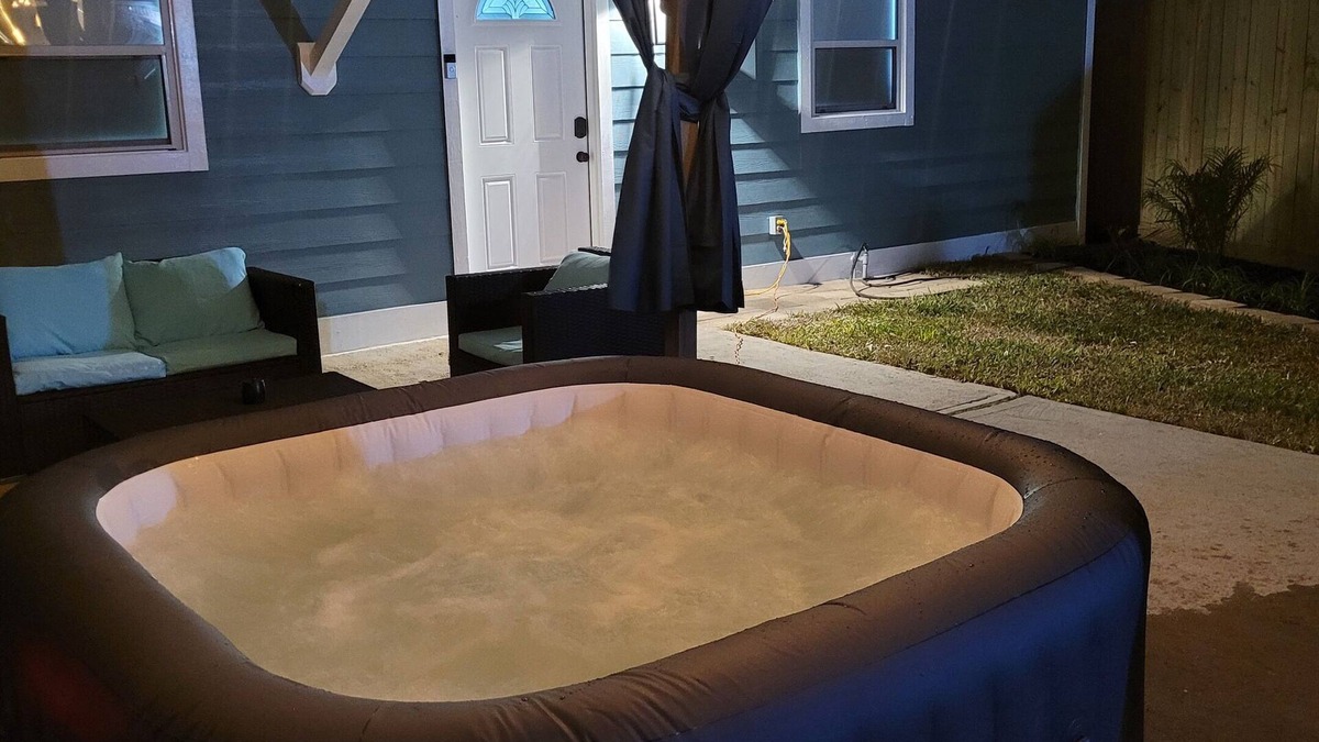 Nassau Bay House | Hot Tub*Guest House*NASA Kemah