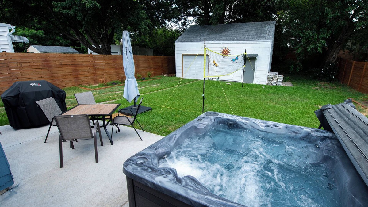 Bayview House | Hot Tub Hideaway