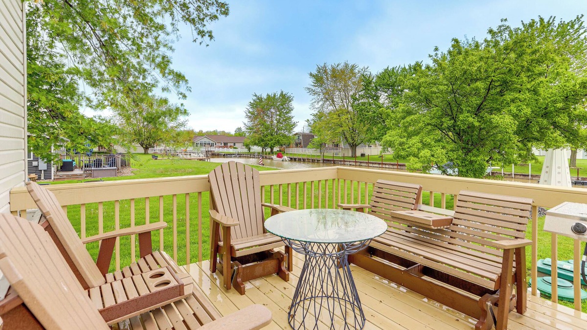 Port Clinton House | Hot Tub, Lake Access, & Dock: Port Clinton Retreat