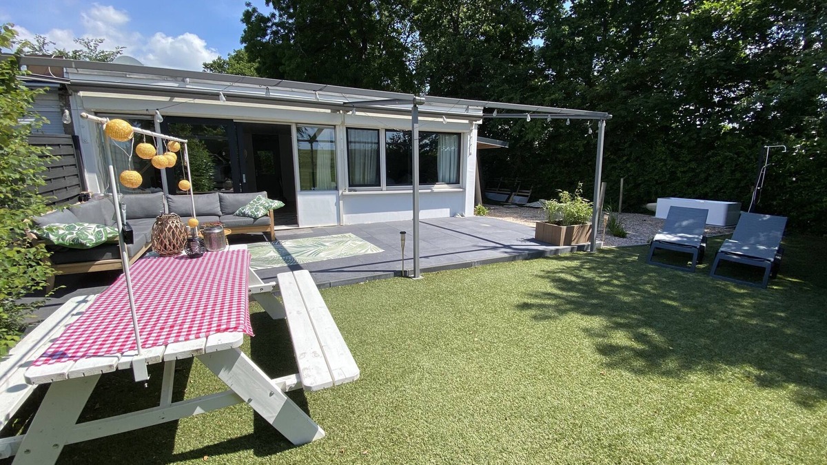 Lemmer House | Hot tub! Next to Beach