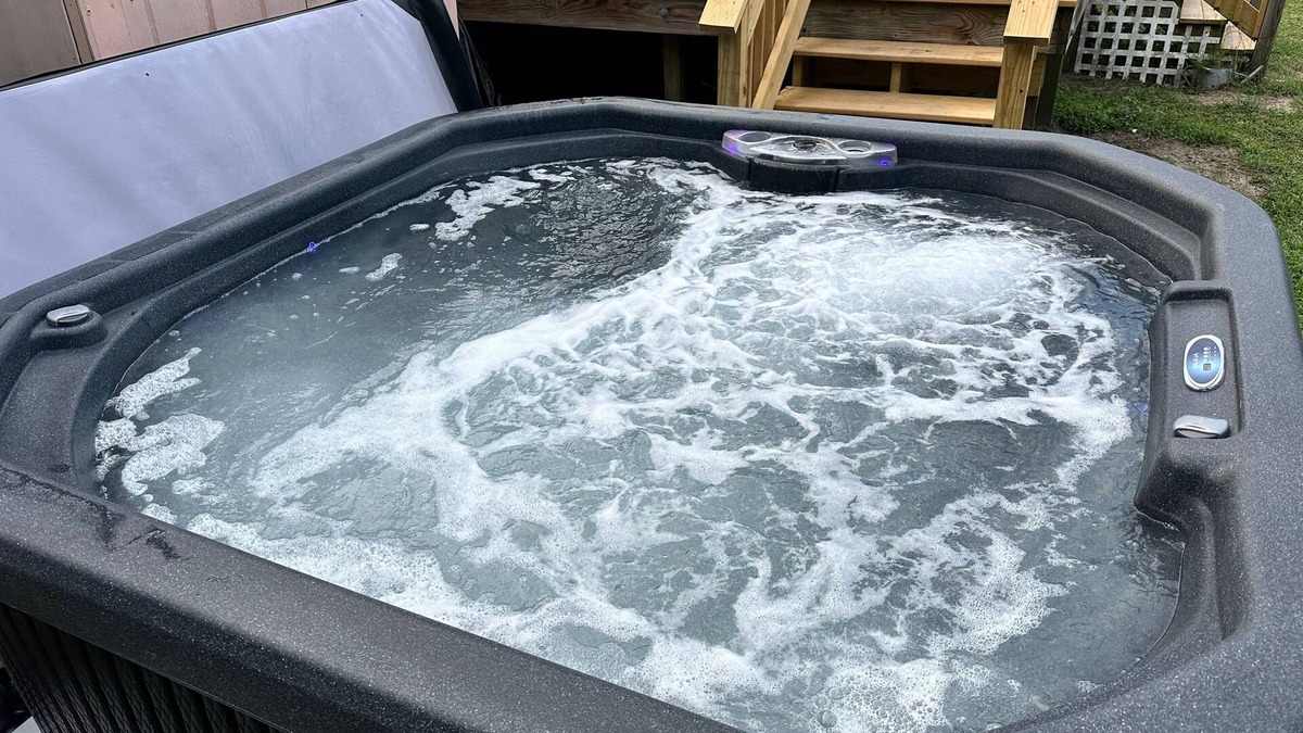 Newport House | Hot Tub, Pet Friendly, 3 miles to Emerald Isle, fully fenced yard.
