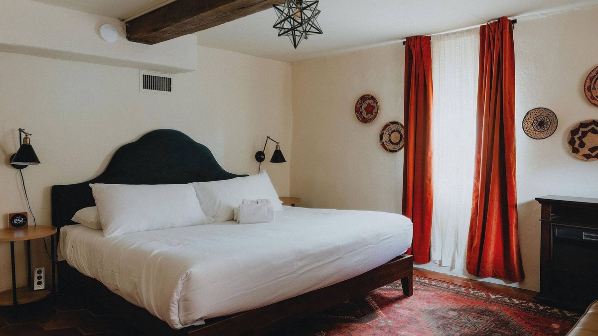 West Old Town House | Hot Tub + Pool! Cowgirl Suite at The Desert Compass