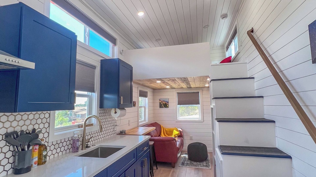 Cornville House | Hot Tub, Pool, King Bed, Views, and easy access to Sedona @ Stargazer Loft!
