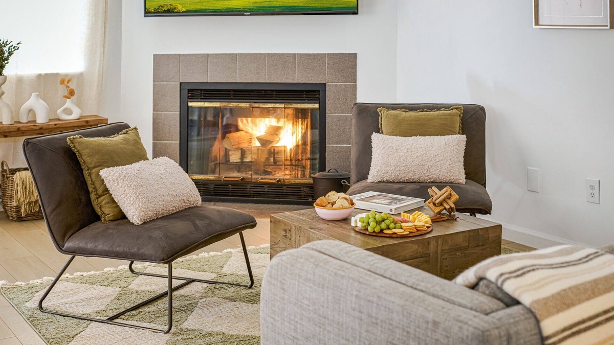 Woodridge House | Hot Tub - Sauna - 14 Min to Kartrite Resort