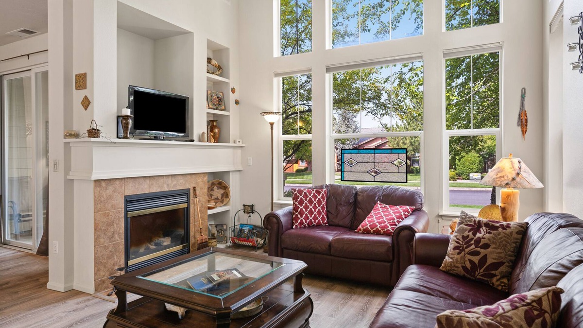 Southern Crossing House | Hot tub, Steps to Old Mill, Close to Downtown, Fireplace, AC, Pet Friendly