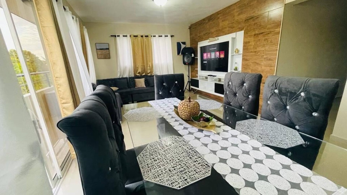 San Francisco de Macoris Condo | hot whater,Condo 3 BD APT | internet 2 free parking , A/C , wifi
