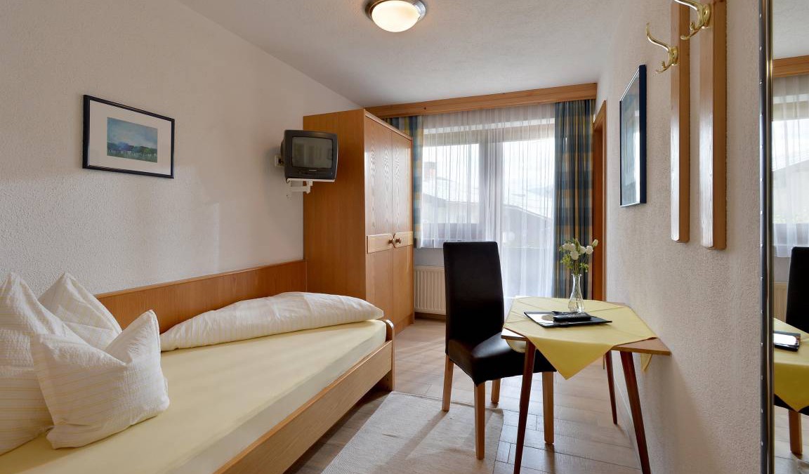Sankt Johann in Tirol Hotel | Hotel ∙ 1 bedroom ∙ 1 guest