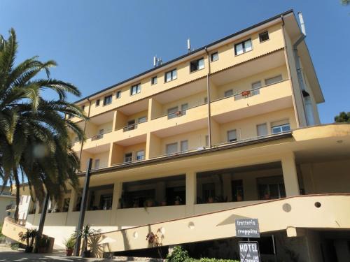 Petrizia Hotel | Hotel 106