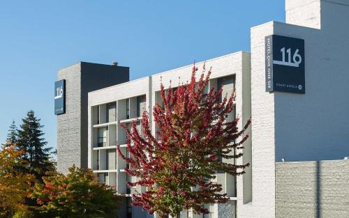 Wilburton Hotel | Hotel 116, A Coast Hotel Bellevue