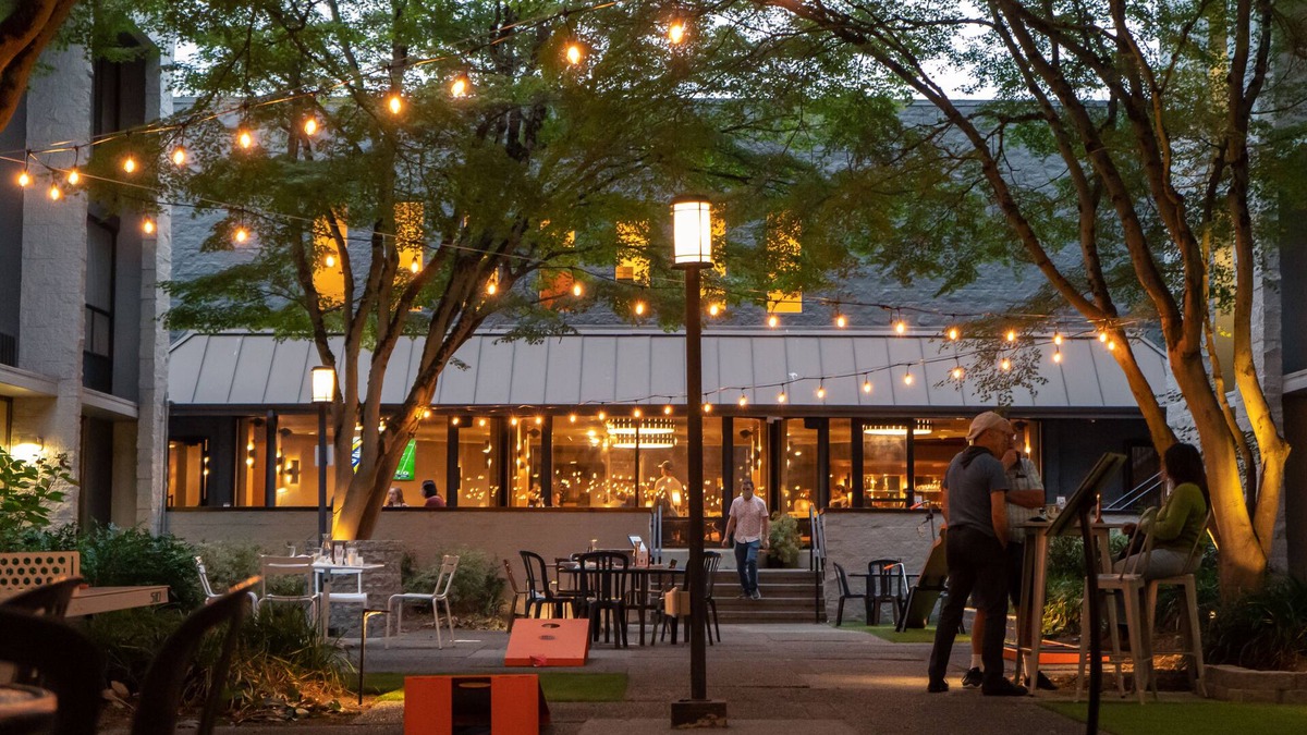 Wilburton Hotel | Hotel 116, A Coast Hotel Bellevue
