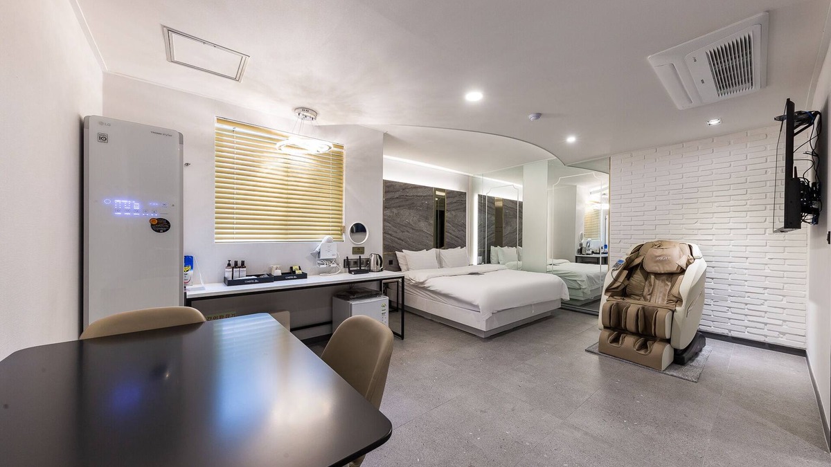 Seosan Hotel | Hotel 24st Urban Brown Seosan Lake Park