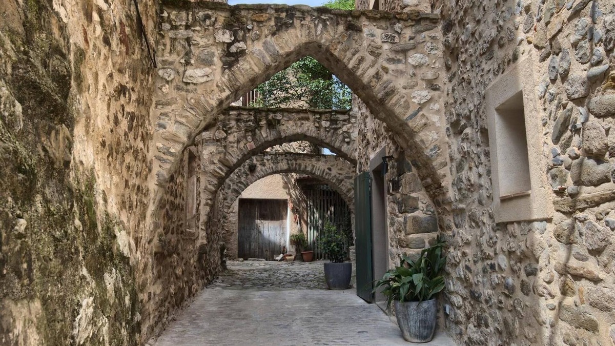 Besalu Hotel | Hotel 3 Arcs