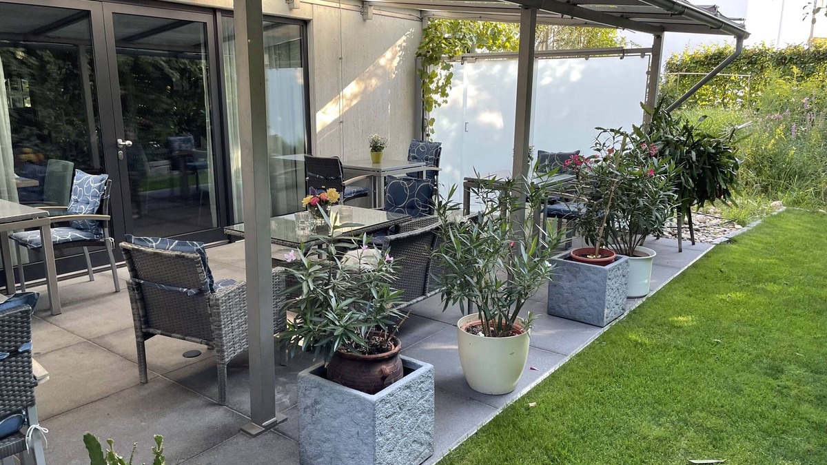 Neutraubling Hotel | Hotel 7 Continents