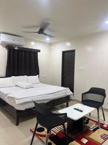 Kondapur House | Hotel Abhimanyu Villa