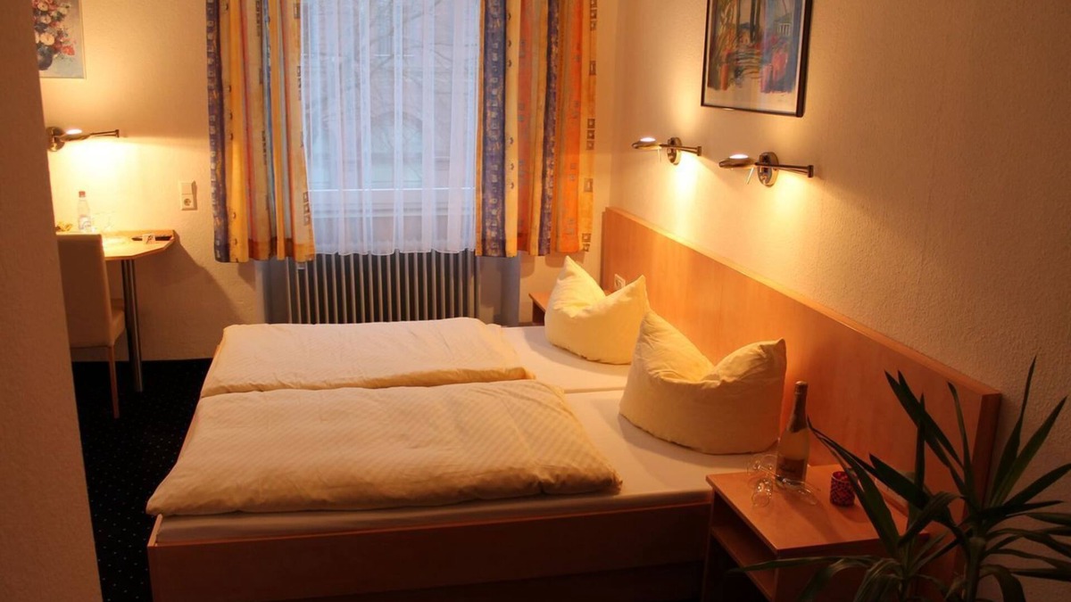 Tauberbischofsheim Hotel | Hotel Adlerhof