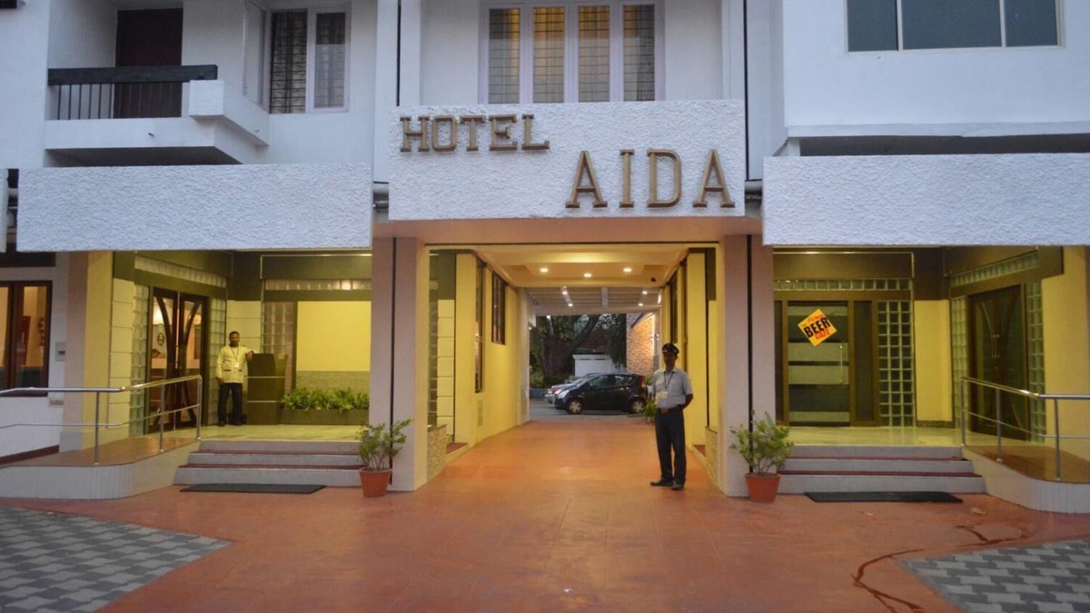 Onamthuruth Hotel | Hotel Aida