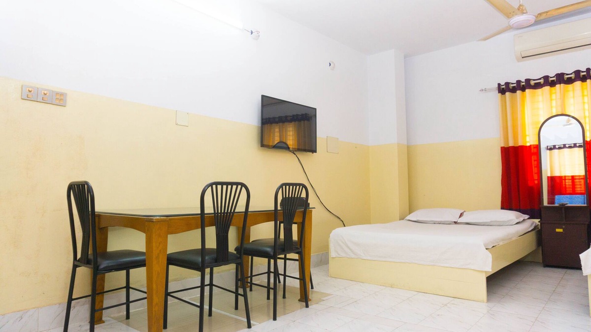 Dhaka Hotel | Hotel Al Sarwar - Family Suit Room