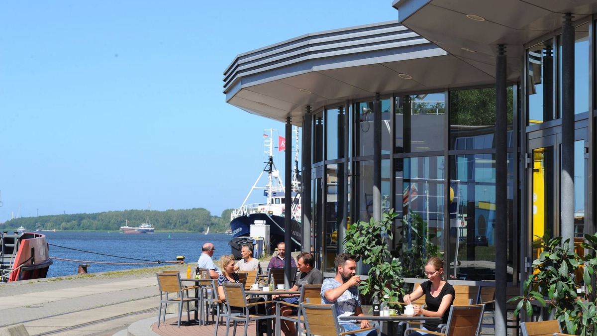 Schmarl Bed & Breakfast | Hotel Am Kai 334