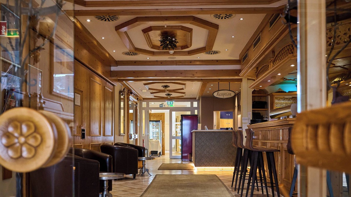 Neutraubling Hotel | Hotel am See
