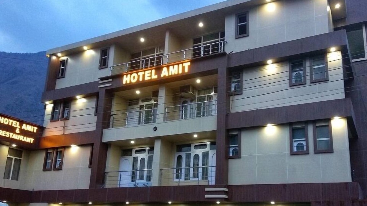 Bajaura Hotel | Hotel Amit