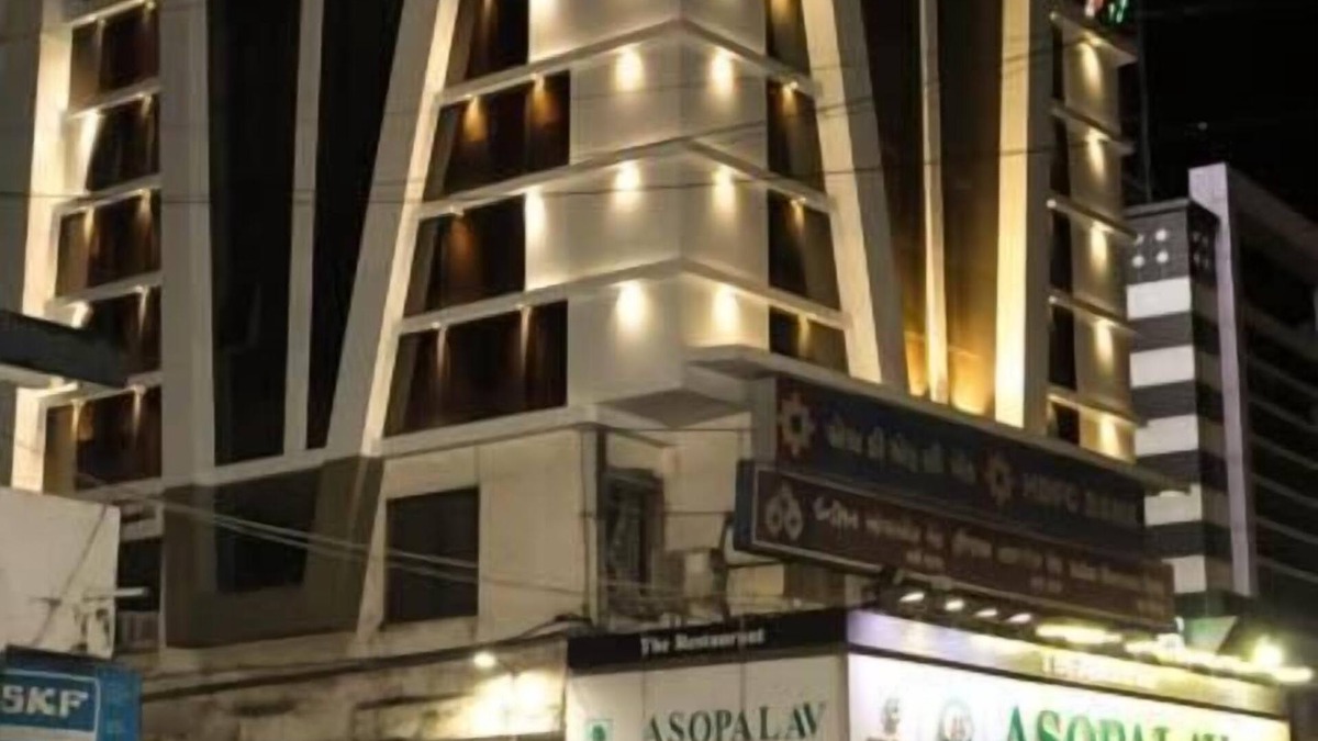 GIDC Hotel | Hotel Apex Inn
