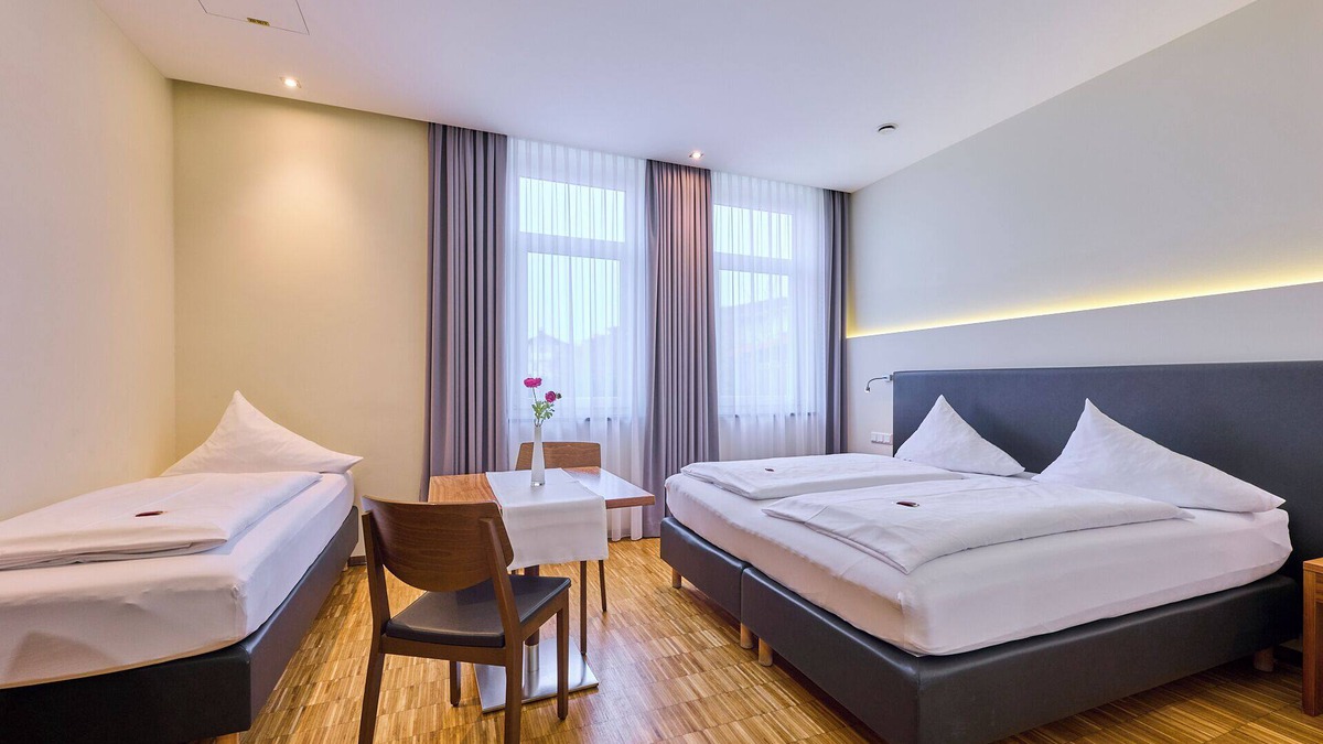 Altenerding Hotel | Hotel Apfelbaum