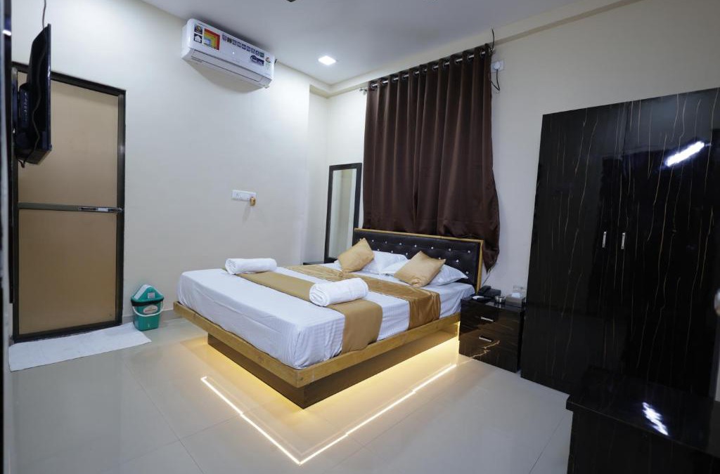 Taloja Hotel | Hotel Aravi Inn
