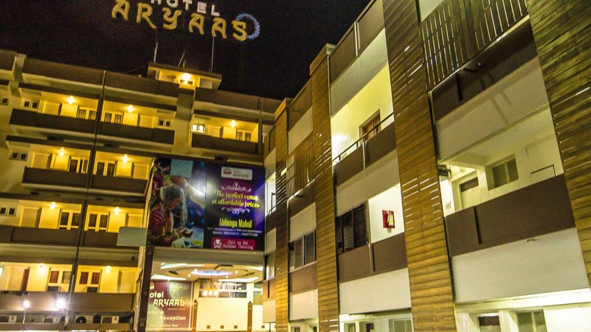 Palayankottai Hotel | Hotel Aryaas