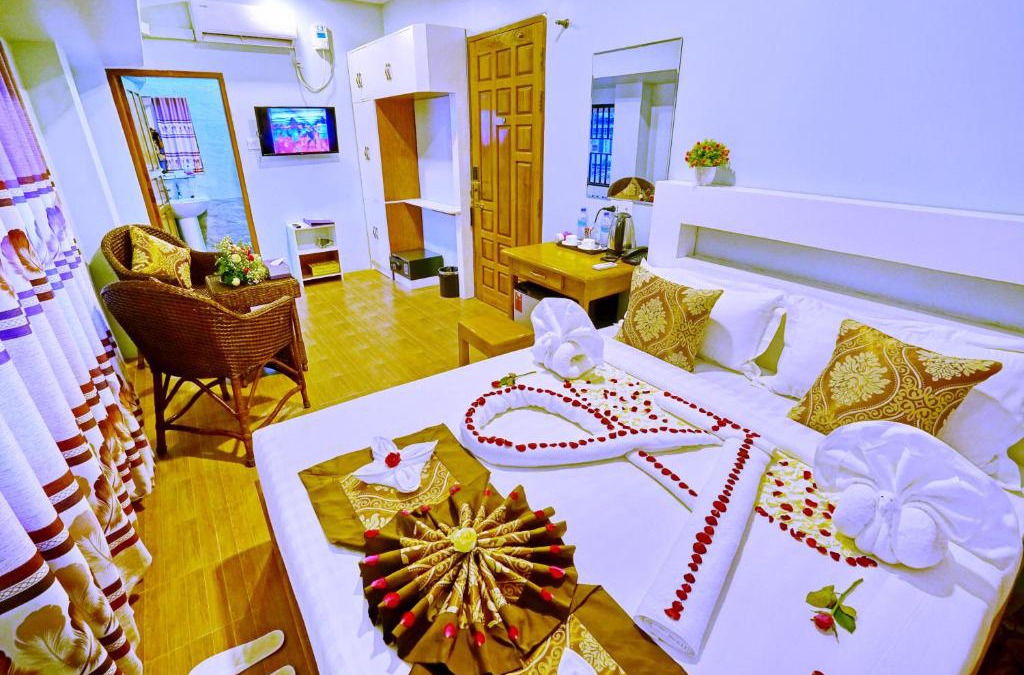 Mandalay Hotel | Hotel Aurora