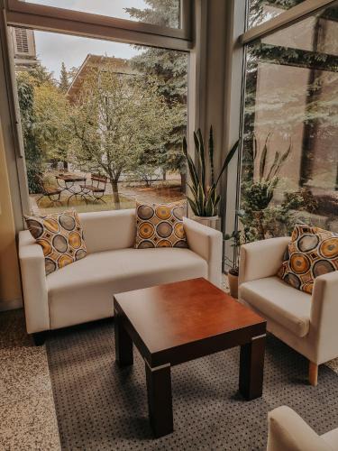 Krobielowice Hotel | Hotel Azyl