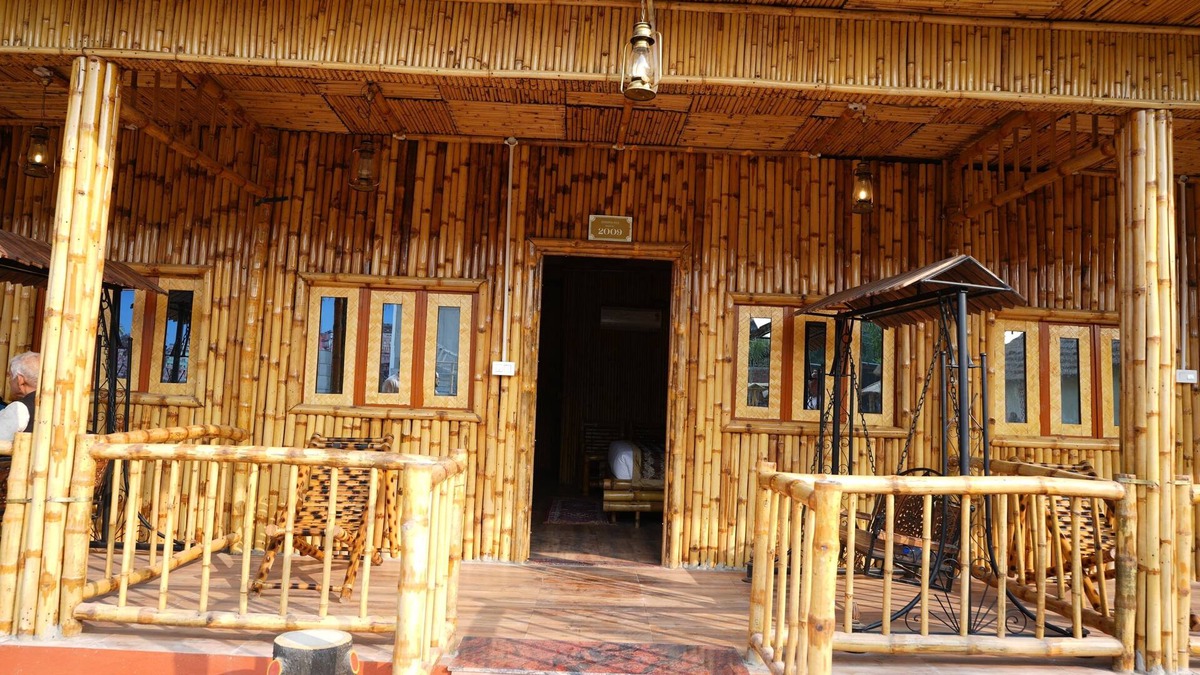 Varanasi Hotel | Hotel Banaras kila