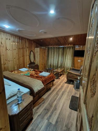 Sonamarg Hotel | Hotel Barzman