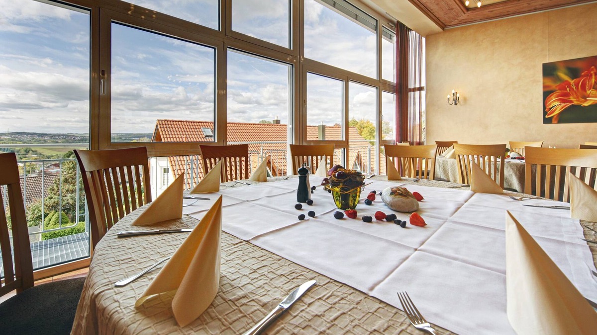 Grossbettlingen Hotel | Hotel Bauer Großbettlingen
